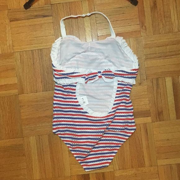 Set including a bathing suit and beach cover up! - Picture 2 of 4